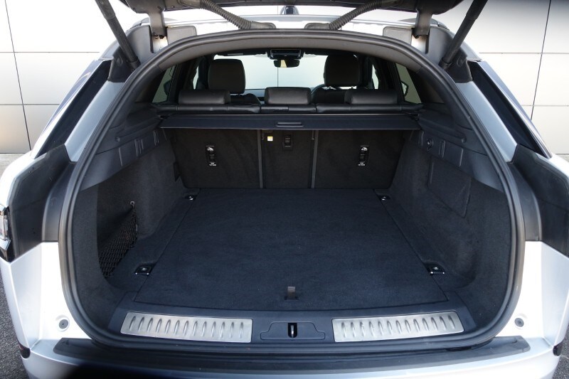 Used Land Rover Range Rover Velar 2023 for sale - 78121455: Photo 10