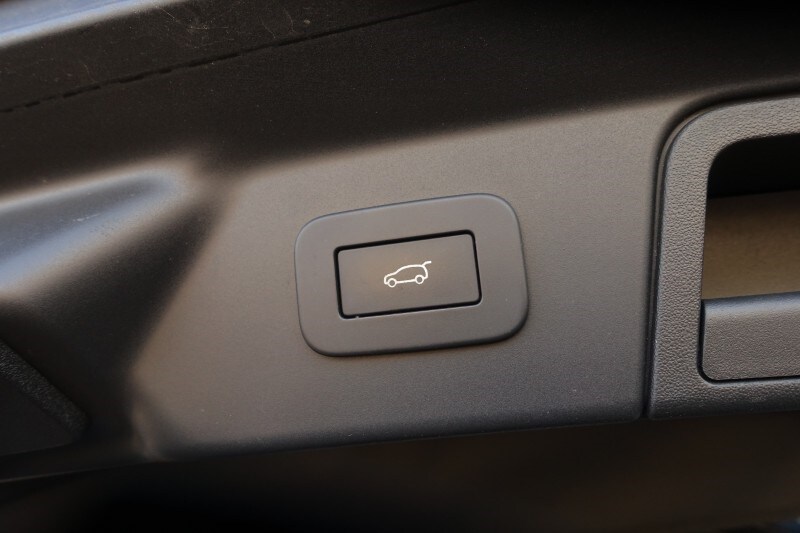 Used Land Rover Range Rover Velar 2023 for sale - 78121455: Photo 31