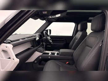 Used Land Rover Defender 2025 for sale - 79593695: Photo