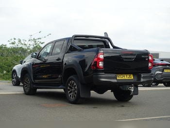 Used Toyota Hilux 2024 for sale - 79593683: Photo