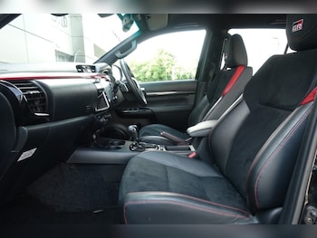 Used Toyota Hilux 2024 for sale - 79593683: Photo