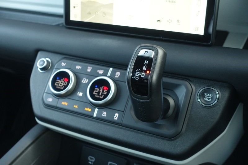 Used Land Rover Defender 2024 for sale - 77690972: Photo 13