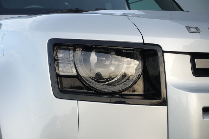 Used Land Rover Defender 2024 for sale - 77690972: Photo 17