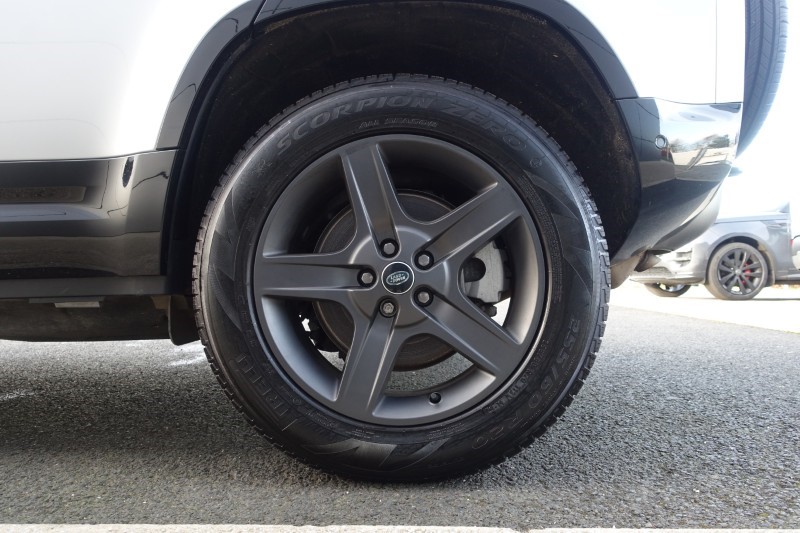 Used Land Rover Defender 2024 for sale - 77690972: Photo 29