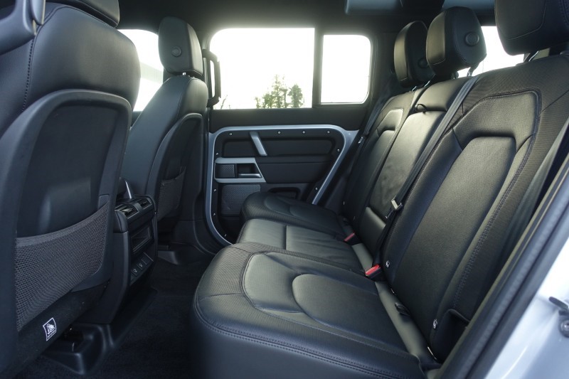 Used Land Rover Defender 2024 for sale - 77690972: Photo 4