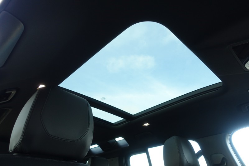 Used Land Rover Defender 2024 for sale - 77690972: Photo 47