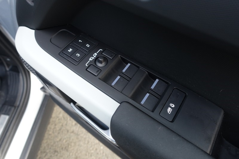 Used Land Rover Defender 2024 for sale - 77690972: Photo 52