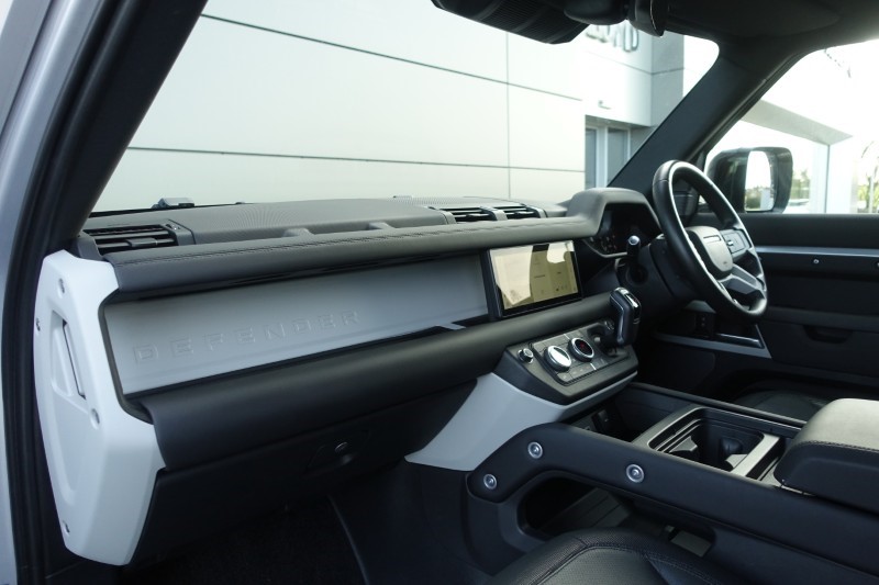 Used Land Rover Defender 2024 for sale - 77690972: Photo 61