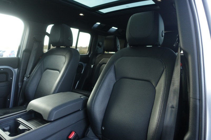 Used Land Rover Defender 2024 for sale - 77690972: Photo 63