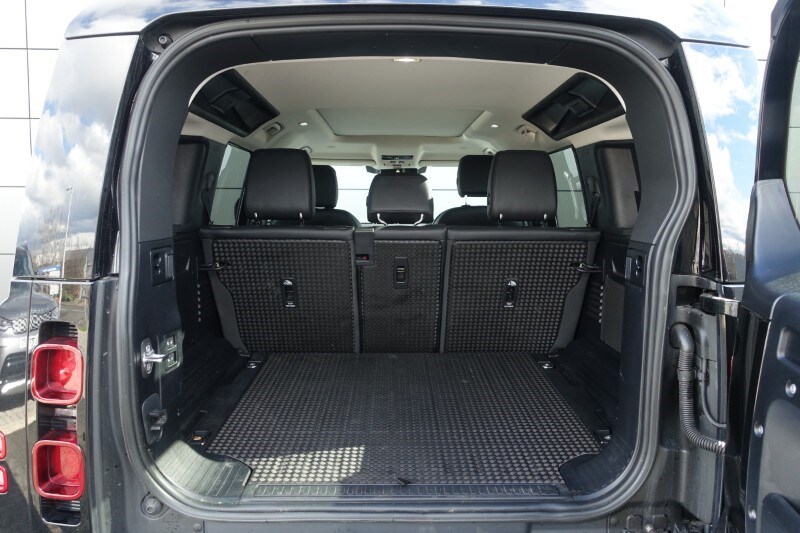 Used Land Rover Defender 2024 for sale - 78131486: Photo 11