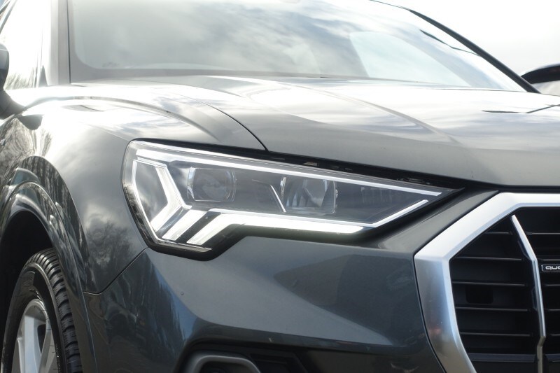 Used Audi Q3 2019 for sale - 77973657: Photo 15