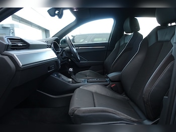 Used Audi Q3 2019 for sale - 77973657: Photo