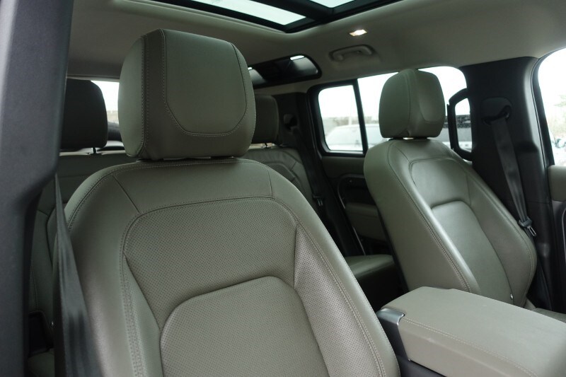 Used Land Rover Defender 2023 for sale - 77700993: Photo 47