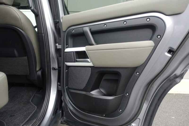 Used Land Rover Defender 2023 for sale - 77700993: Photo 54