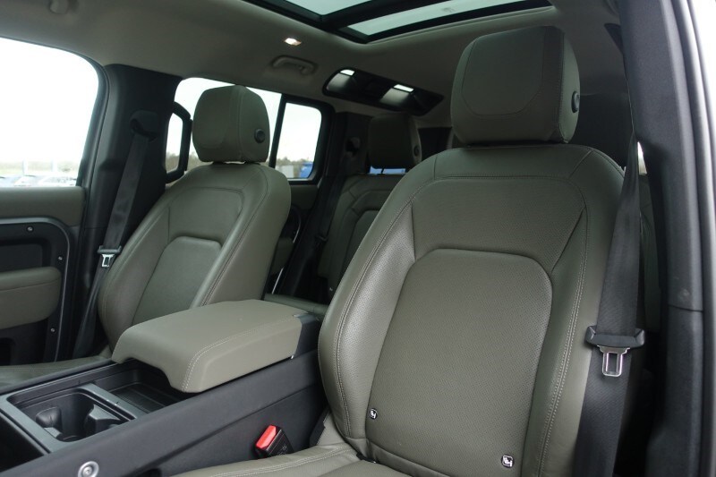 Used Land Rover Defender 2023 for sale - 77700993: Photo 64
