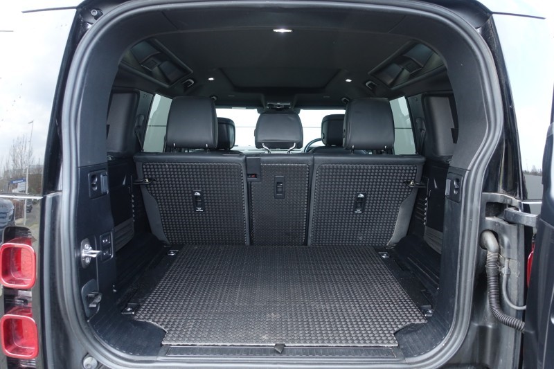 Used Land Rover Defender 2024 for sale - 77758742: Photo 10