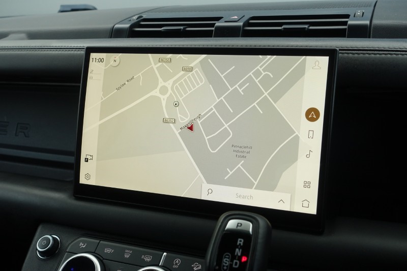 Used Land Rover Defender 2024 for sale - 77758742: Photo 11