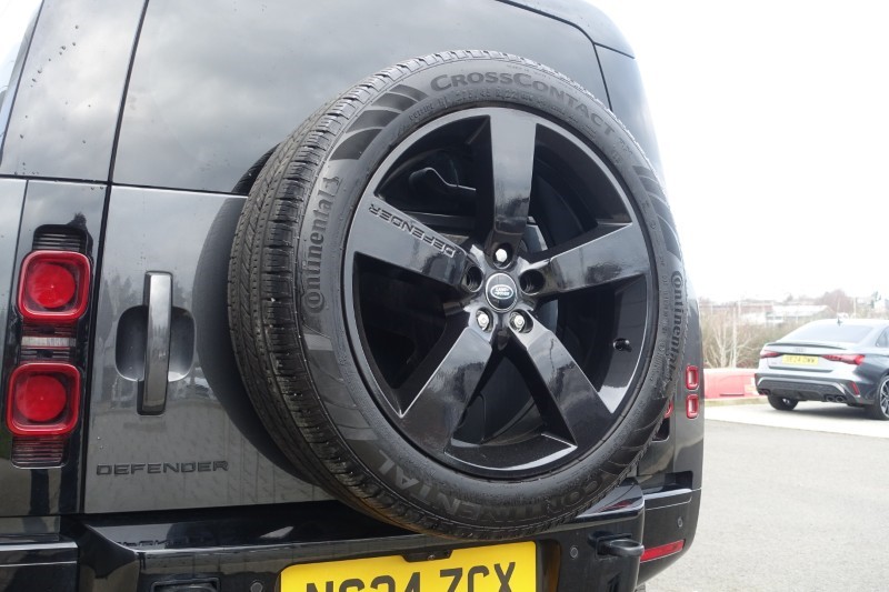 Used Land Rover Defender 2024 for sale - 77758742: Photo 28