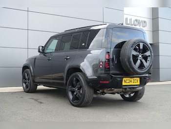 Used Land Rover Defender 2024 for sale - 77758742: Photo