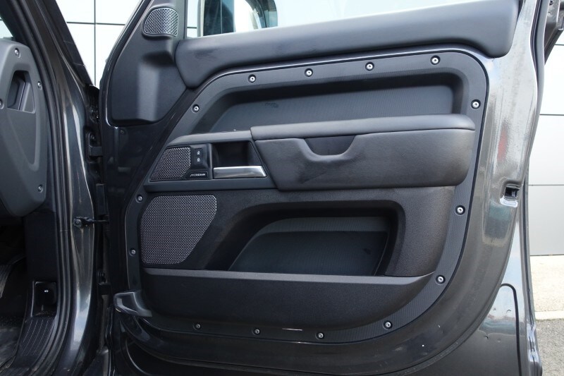 Used Land Rover Defender 2024 for sale - 77758742: Photo 51