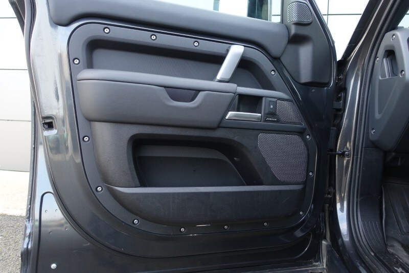 Used Land Rover Defender 2024 for sale - 77758742: Photo 61