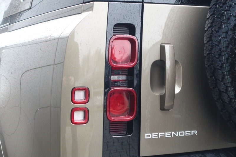 Used Land Rover Defender 2022 for sale - 77592335: Photo 20