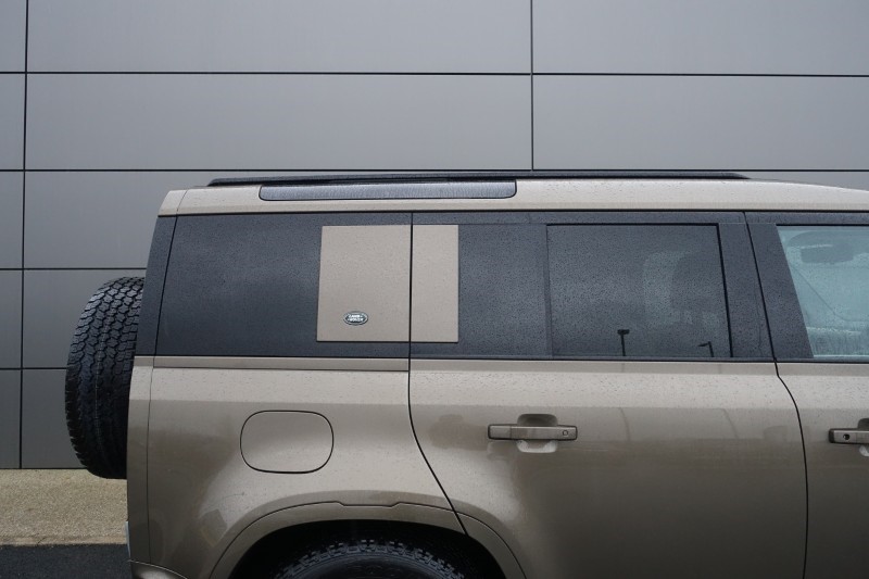 Used Land Rover Defender 2022 for sale - 77592335: Photo 26