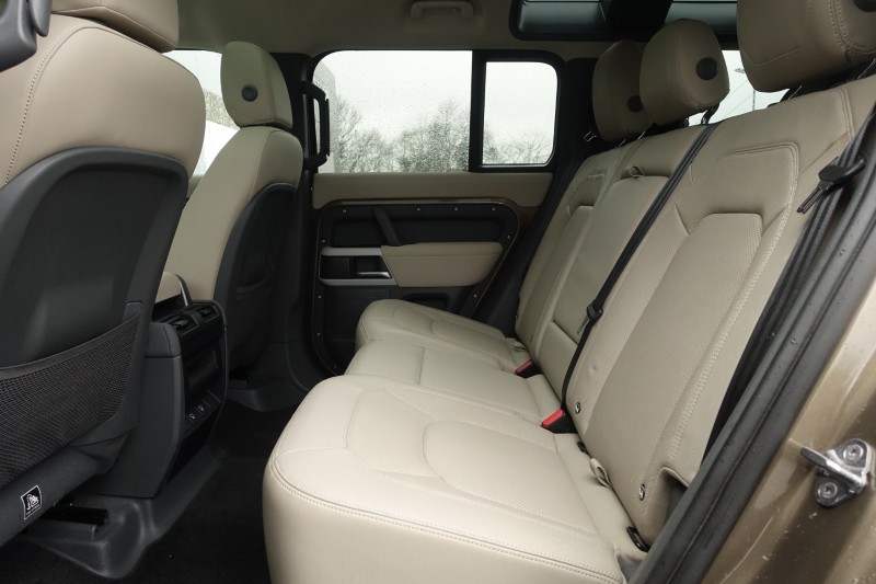 Used Land Rover Defender 2022 for sale - 77592335: Photo 5