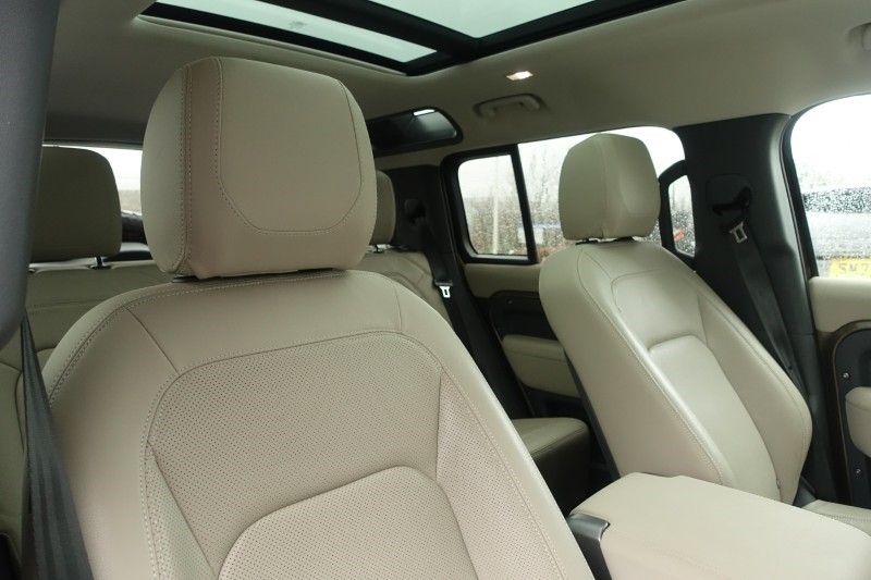 Used Land Rover Defender 2022 for sale - 77592335: Photo 57