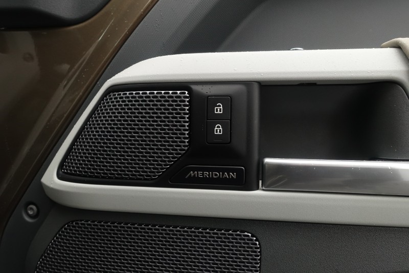 Used Land Rover Defender 2022 for sale - 77592335: Photo 62