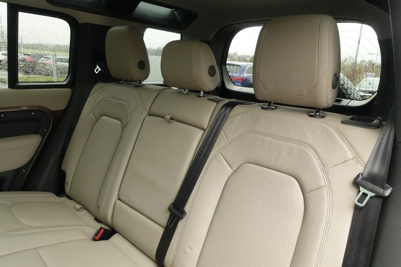 Used Land Rover Defender 2022 for sale - 77592335: Photo 69