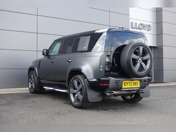 Used Land Rover Defender 2022 for sale - 78329052: Photo