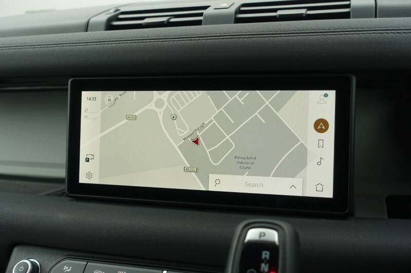 Used Land Rover Defender 2023 for sale - 77877760: Photo 11