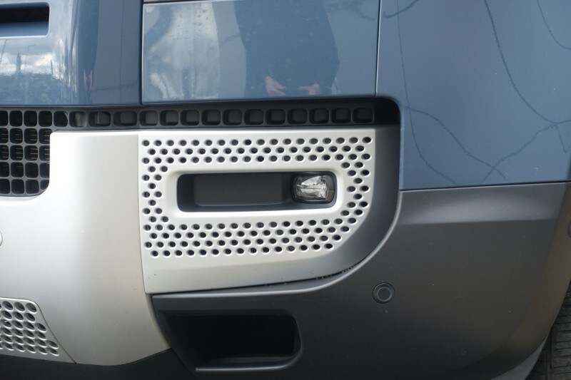 Used Land Rover Defender 2023 for sale - 77877760: Photo 32