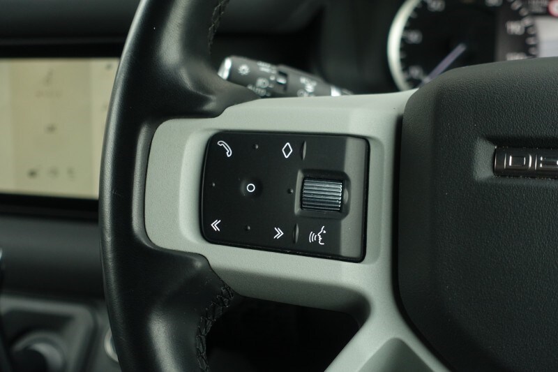 Used Land Rover Defender 2023 for sale - 77877760: Photo 36