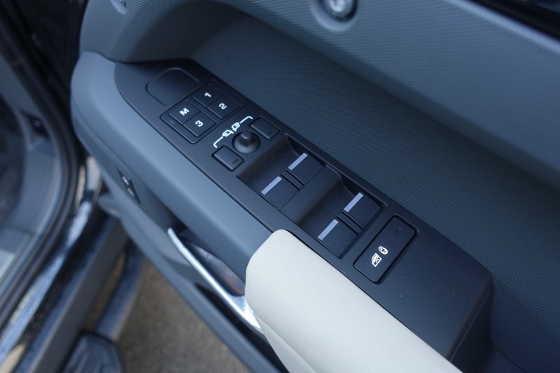 Used Land Rover Defender 2023 for sale - 78179951: Photo 50