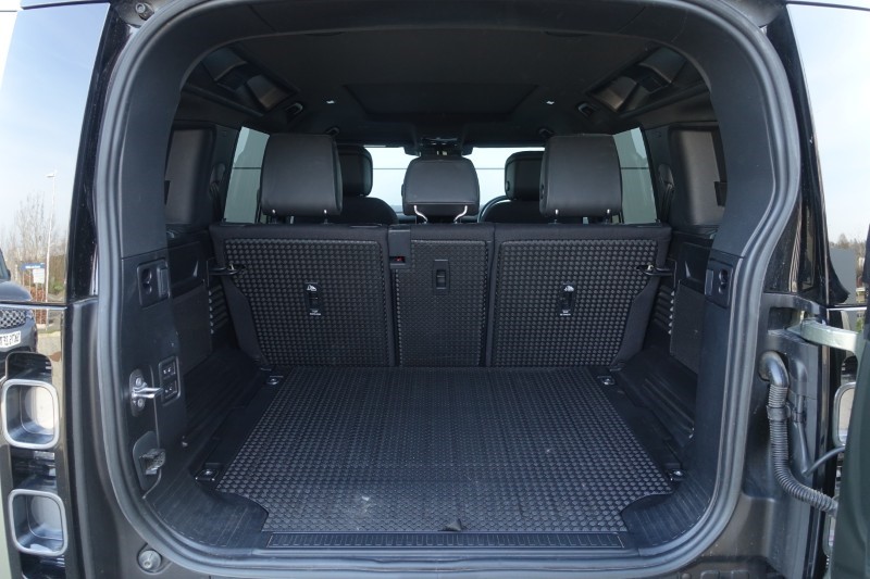 Used Land Rover Defender 2023 for sale - 77965418: Photo 10