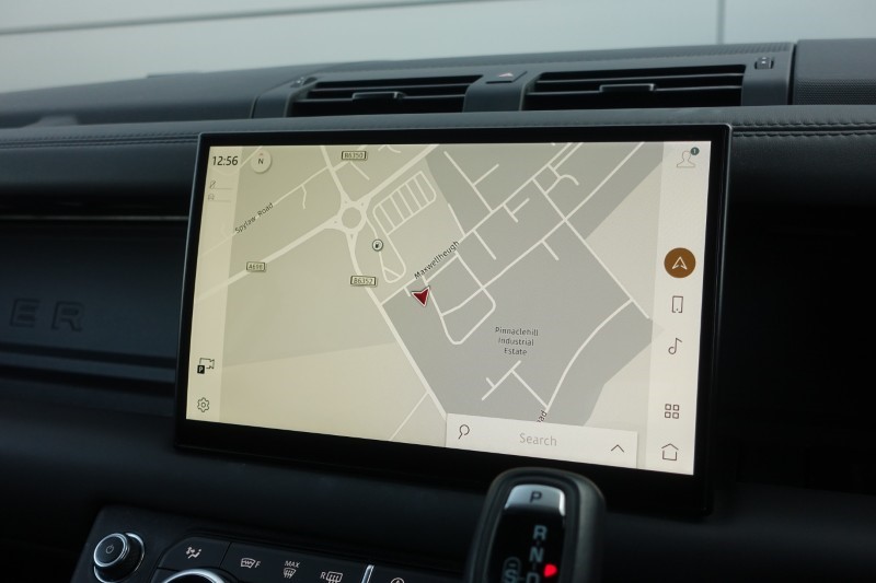 Used Land Rover Defender 2023 for sale - 77965418: Photo 11