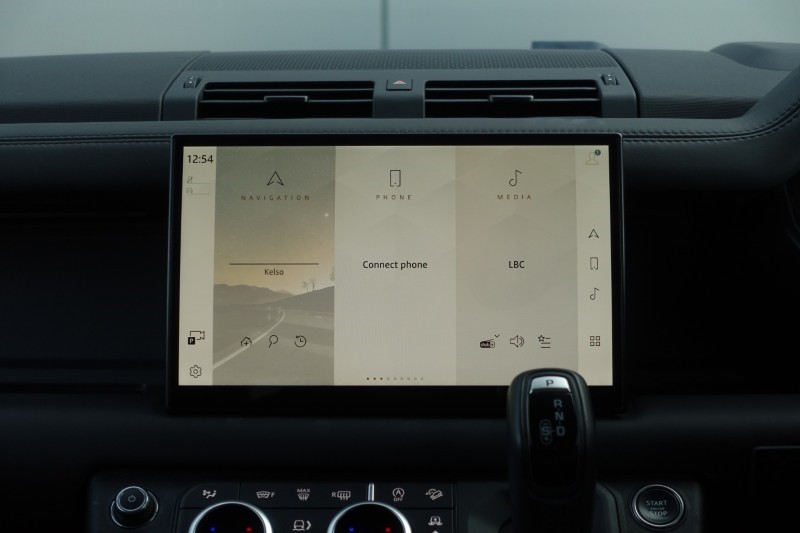 Used Land Rover Defender 2023 for sale - 77965418: Photo 14