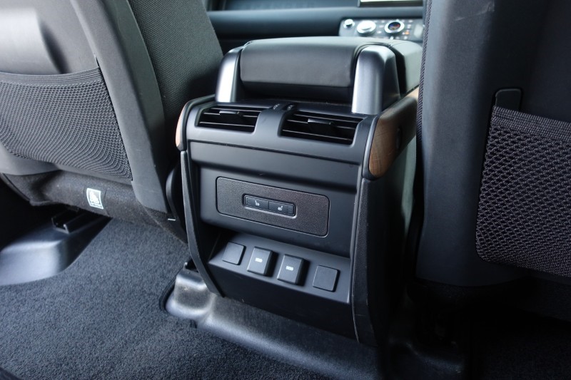 Used Land Rover Defender 2023 for sale - 77965418: Photo 16