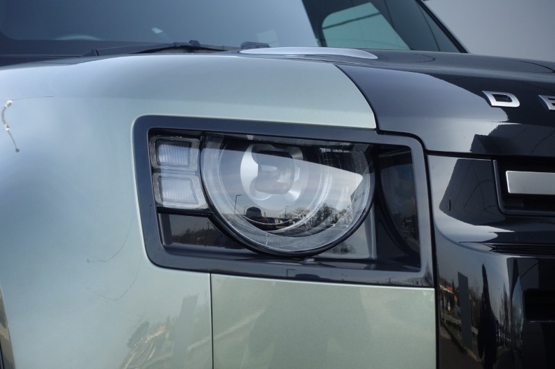 Used Land Rover Defender 2023 for sale - 77965418: Photo 17