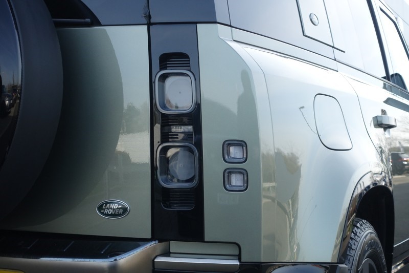 Used Land Rover Defender 2023 for sale - 77965418: Photo 24