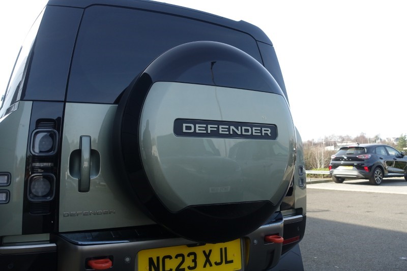 Used Land Rover Defender 2023 for sale - 77965418: Photo 26