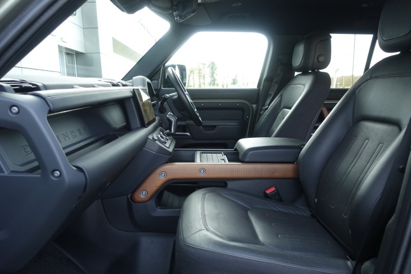 Used Land Rover Defender 2023 for sale - 77965418: Photo 3