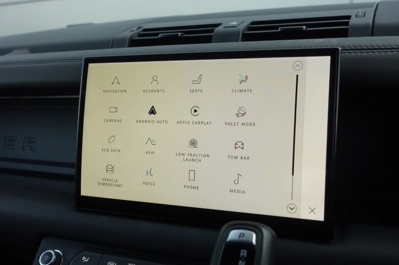 Used Land Rover Defender 2023 for sale - 77965418: Photo 44