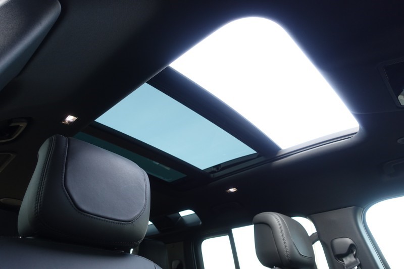 Used Land Rover Defender 2023 for sale - 77965418: Photo 55