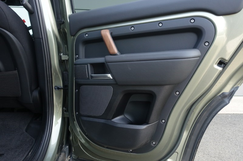 Used Land Rover Defender 2023 for sale - 77965418: Photo 60