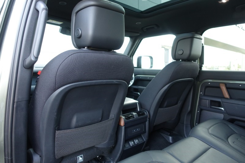 Used Land Rover Defender 2023 for sale - 77965418: Photo 65