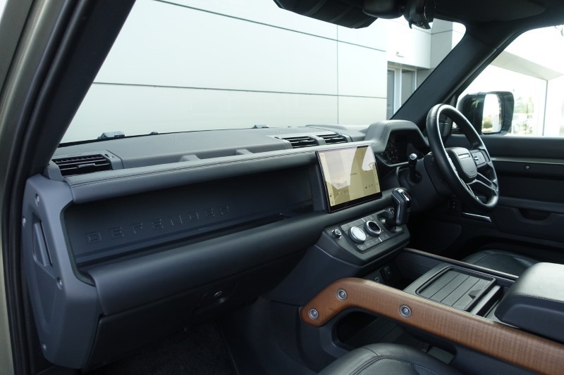 Used Land Rover Defender 2023 for sale - 77965418: Photo 68