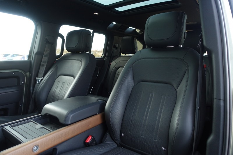 Used Land Rover Defender 2023 for sale - 77965418: Photo 70